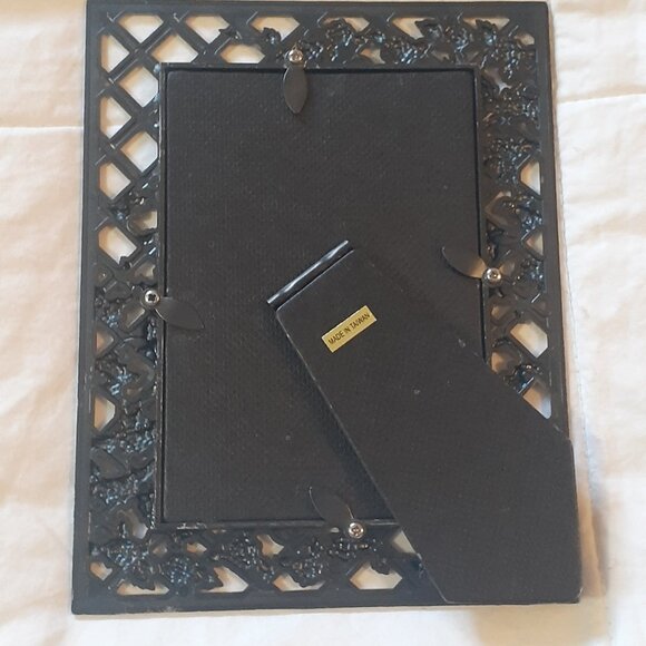 Rose Trellis Pewter Picture Frame - Picture 3 of 6